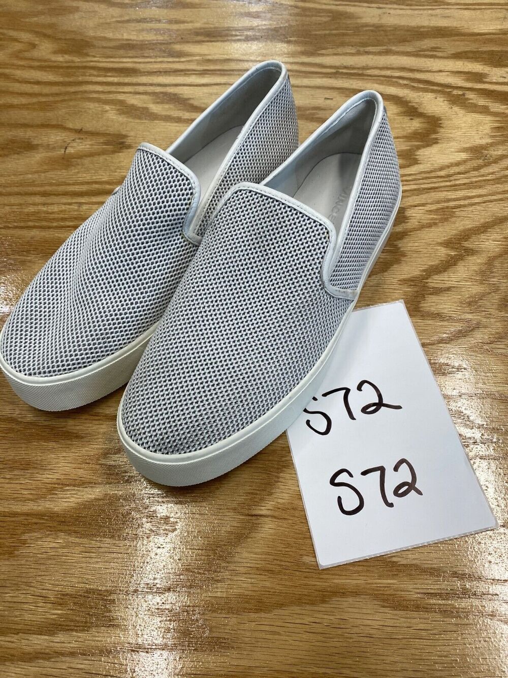 Vince Brenden Sneakers Women's 9.5M Gray Mesh Slip On Walking Comfort Shoes S72
